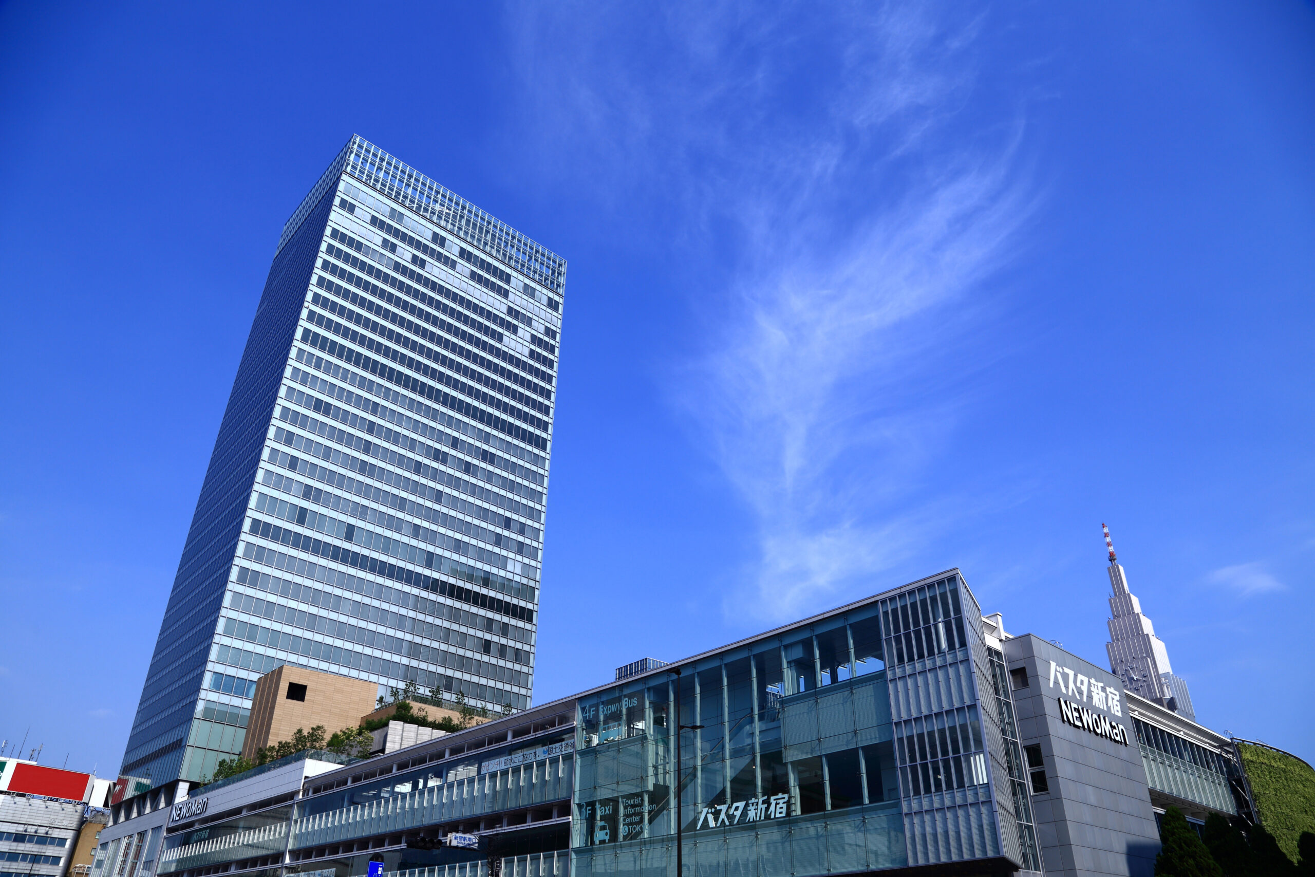 JR新宿ミライナタワー